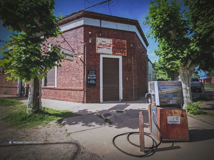Antiguo almacén de ramos generales en Villa Lía
